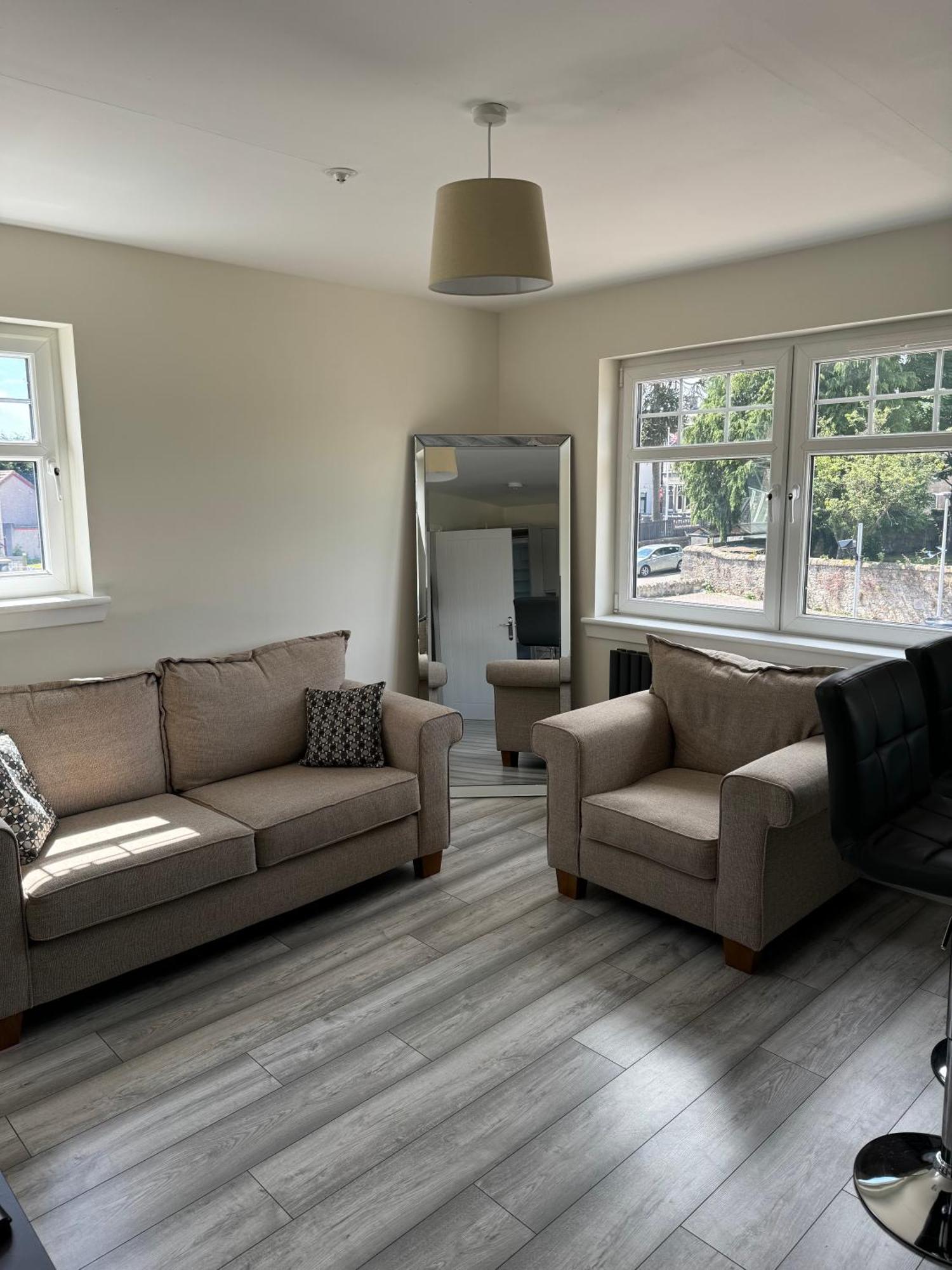 Modern 3 Bedroom Apartment In Markinch, Fife Extérieur photo
